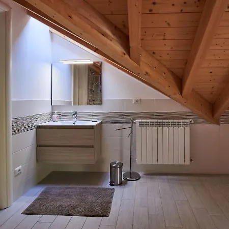 Feriehus Anna By Interhome Luino